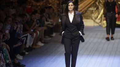 Photo of Η Μόνικα Μπελούτσι περπάτησε ξανά στην πασαρέλα για τους Dolce & Gabbana.