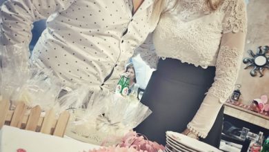 Photo of Οι αρραβώνες του Δημήτρη Μαντά και της Βίκυς Πρωτόγερα.