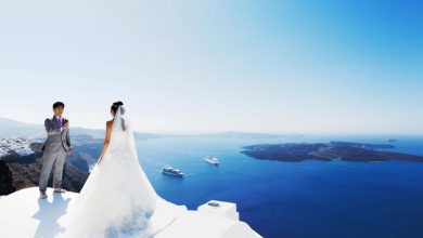 Photo of Μια ολόκληρη επιχείρηση πολλών δισεκατομμυρίων δολαρίων έχει στηθεί με μελλόνυμφους με φόντο την Σαντορίνη