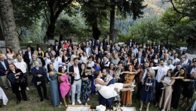 Photo of Η Νεφέλη  και ο Θεόφιλος  ,  αποφάσισαν να ενωθούν με τα ιερά δεσμά του γάμου.