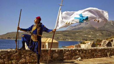 Photo of Επανάσταση 1821 έναρξη: Οι οπλαρχηγοί της Μάνης εξεγείρονται