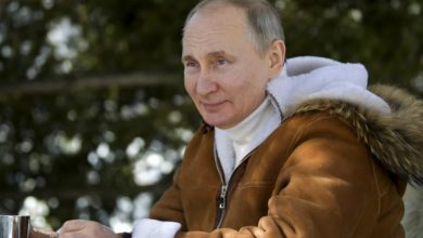 Photo of Ο σκληρός Πούτιν: Ο Ρώσος πρόεδρος εμφανίζεται συχνά στην κρατική τηλεόραση