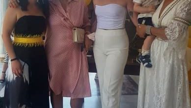 Photo of Νονά η Μαρία Καναρά στην επιστήθια φίλη Σούλα Μυλωνά