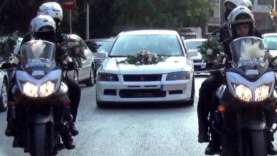 Photo of Η αστυνομικός πήγε στο γάμο συνοδεία!