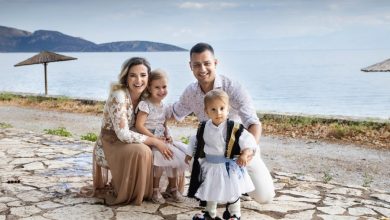 Photo of Η βάπτιση του Εύζωνα, στην παραλία Διστόμου Βοιωτίας!