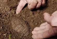 Photo of Συναγερμός στο Δροσερό Τρικάλων: Χειροβομβίδα σε αποθήκη προκάλεσε μεγάλη κινητοποίηση