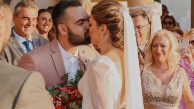 Photo of Απόστολος & Ιωάννα : Ο έρωτας που ξεκίνησε από τον »Μπακαλόγατο»και κατέληξε στην εκκλησία!