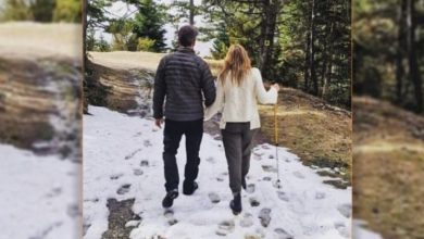 Photo of Κυριάκος Μητσοτάκης: Η βόλτα στο Ανήλιο στα χιόνια με την Μαρέβα και οι ευχές στον κόσμο