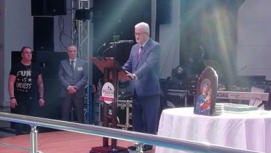 Photo of Μία υπέροχη βραδιά στους προσκεκλημένους προσέφερε η οικογένεια Σαράντη για τα 60χρονα γενέθλια της «ΡΟΔΟΠΗΣ» κόβοντας την πατροπαράδοτη πίτα