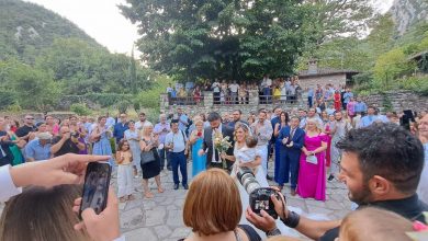 Photo of Γιώργος Παπαγιάννης και Μαρία Σακκομήτρου: Ο λαμπερός γάμος με την »αστυνομία» στο πλευρό τους!