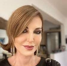 Photo of H Αλεξάνδρα Παλαιολόγου έκανε ένα chic κοντό καρέ !