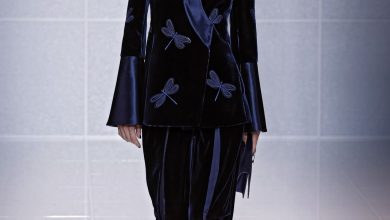 Photo of Ξεχάστε την ήσυχη πολυτέλεια, ο Giorgio Armani υποστηρίζει ότι το glam επέστρεψε!