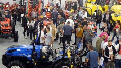 Photo of Ζουν σε άλλη χώρα; Αγρότες και κτηνοτρόφοι «στολίζουν» υπουργούς και βουλευτές της ΝΔ στα social media