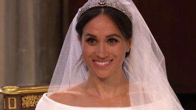 Photo of Τα είχε κρύψει μέσα στο Givenchy νυφικό της