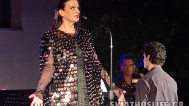 Photo of Συγκλονιστική η ερμηνεία της Καρυοφυλλιάς Καραμπέτη στην Σκιάθο στο ρόλο της Μήδειας