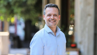 Photo of Μνημείο Άγνωστου Στρατιώτη: Συνέχεια στη βεντέτα ανάμεσα στο ΠΑΣΟΚ και τη Νέα Δημοκρατία δίνει ο Χάρης Δούκας