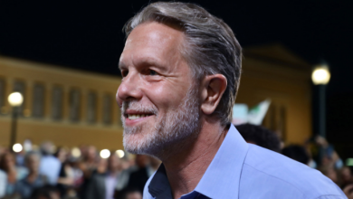 Photo of ΠΑΣΟΚ σε αναμονή Πάσχα: γκρίνια, διορίες και σενάρια στα παρασκήνια