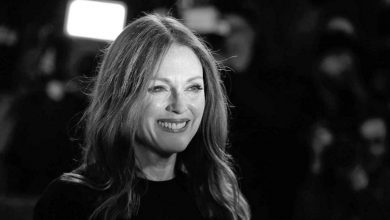 Photo of Τζούλιαν Μουρ: Κόκκινα χείλη και ρουζ που σε κάνει να δείχνεις 10 χρόνια νεότερη