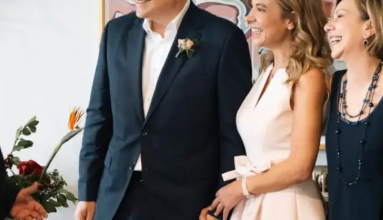 Photo of Ο Σωκράτης Φάμελλος παντρεύτηκε την Τατιάνα Παπαδοπούλου στο δημαρχείο Θεσσαλονίκης