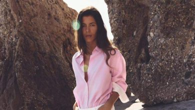 Photo of Η λευκή φούστα που φαίνεται σαν να ξεπήδησε από μια παριζιάνικη μπουτίκ