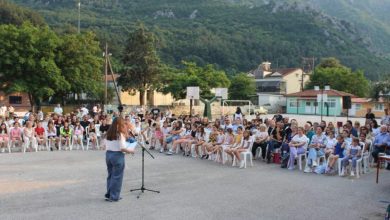 Photo of Αποχαιρετιστήρια εκδήλωση στο Δημοτικό Σχολείο Πύλης με θεατρική παράσταση