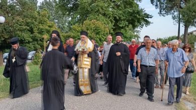Photo of Μεγαλοπρεπής υποδοχή του Ιερού Λειψάνου του Αγίου Λουκά του Ιατρού στη Μεγάρχη Τρικάλων