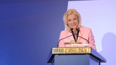 Photo of Η σιωπή να γίνει κραυγή, της Ρένας Καραλαριώτου