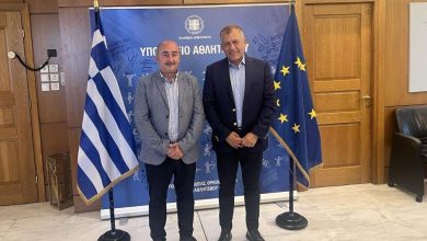 Photo of Δέσμευση Βρούτση σε Σακκά για ανακατασκευή του Δημοτικού Σταδίου Τρικάλων