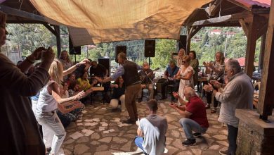 Photo of Θερμή υποδοχή στον υφυπουργό Νίκο Παπαϊωάννου στην καλοκαιρινή Κρανιά Ασπροποτάμου