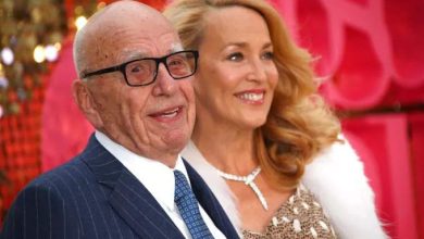 Photo of Μητσοτάκης και Μέρντοχ με τις συζύγους τους δείπνησαν σε ψαροταβέρνα στην Τήνο