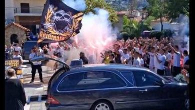 Photo of Απαρηγόρητος θρήνος στην κηδεία του 18χρονου Νίκου Παλάσκα – Τον αποχαιρέτησαν με τον ύμνο της ΑΕΚ