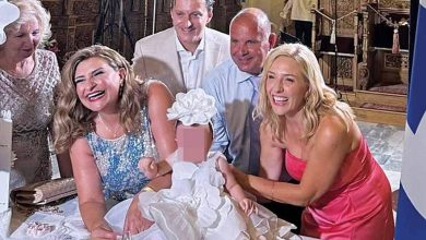 Photo of Τα ‘σπασε» σύσσωμο το ΠΑΣΟΚ σε γάμο -βάπτιση στη Χαλκιδική