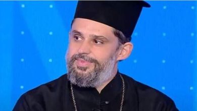 Photo of Ο εθελοντής ιερέας και αστυνομικός που ζητά απόσπαση στα Τρίκαλα