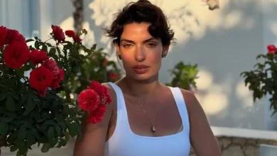 Photo of Η Τόνια Σωτηροπούλου με φόρεμα YSL στο «κόκκινο χαλί» της Βενετίας