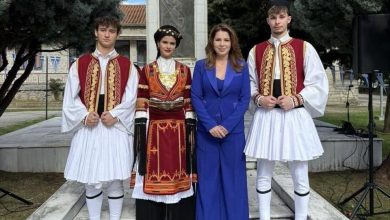 Photo of Στην Πύλη για την παρέλαση η βουλευτής Κατερίνα Παπακώστα