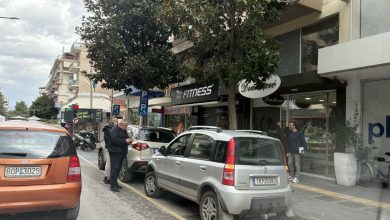 Photo of Συναγερμός στην Ασκληπιού: Σινάζι κατέρρευσε από 4ο όροφο πάνω σε σταθμευμένα αυτοκίνητα