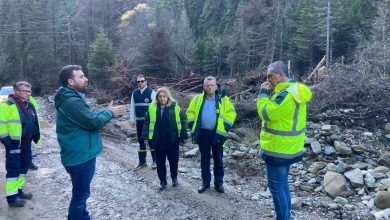 Photo of Αυτοψία Περιφερειάρχη Θεσσαλίας Δημήτρη Κουρέτα στις πληγείσες περιοχές του Ασπροποτάμου
