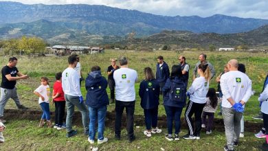 Photo of Πράσινη δράση σε Τρίκαλα και Μεγάρχη: We4all και Lidl Ελλάς φυτεύουν 70 δέντρα