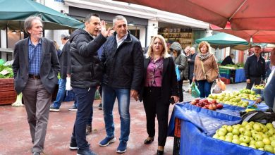 Photo of Ο Περιφερειάρχης Θεσσαλίας Δημήτρης Κουρέτας στη λαϊκή αγορά των Τρικάλων