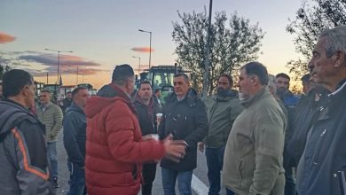 Photo of Στο μπλόκο της Νίκαιας και στο πλευρό των αγροτών ο Δημήτρης Κουρέτας