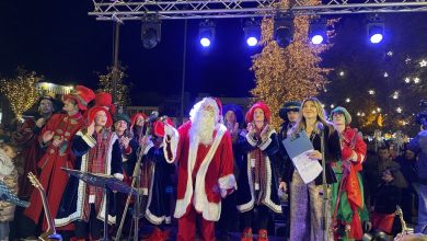 Photo of Τρίκαλα: Καλές γιορτές με φωταγωγημένο το υψηλότερο φυσικό χριστουγεννιάτικο δέντρο !