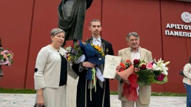 Photo of Ο Αλέξανδρος Κυριαζής ξεκινά το φαρμακευτικό του ταξίδι στα Τρίκαλα μετά το πτυχίο από το ΑΠΘ