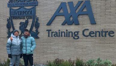Photo of Από τα Τρίκαλα στο Άνφιλντ: Ο Άρης και ο Απόστολος Μπαούσης ζουν το όνειρο στη Λίβερπουλ