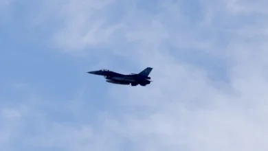 Photo of Εντυπωσιακό αλλά γρήγορο πέρασμα F-16 πάνω από τον ουρανο των Τρικάλων για τη γιορτή των Αρχαγγέλων