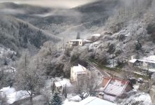 Photo of Λευκά Χριστούγεννα στο Καταφύτο – Χωμένο στο χιόνι και τη φύση της Πίνδου