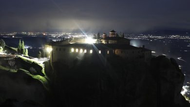 Photo of Κατανυκτικός Πανηγυρικός Εσπερινός στην Ιερά Μονή Αγίου Στεφάνου στα Μετέωρα