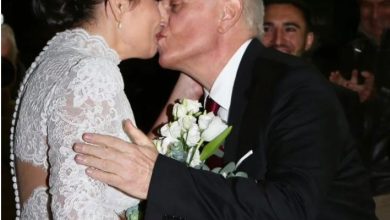 Photo of Γιάννης Ραγκούσης και Μαρίνα Κοντοτόλη παντρεύτηκαν στην Αγία Σοφία Ακροπόλεως