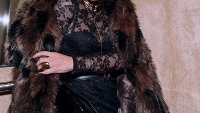 Photo of Η σέξι Αθηνά Οικονομάκου με το πιο see through φόρεμα που έχει φορέσει ποτέ