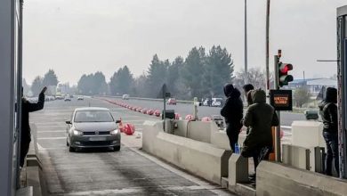 Photo of Χριστούγεννα στα μπλόκα: «Όχι» των αγροτών σε διάλογο, «ναι» σε άνοιγμα των διοδίων για τις γιορτές