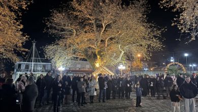 Photo of Γοργογύρι Τρικάλων: Με λάμψη και παιδικά χαμόγελα άναψε το Χριστουγεννιάτικο Δέντρο